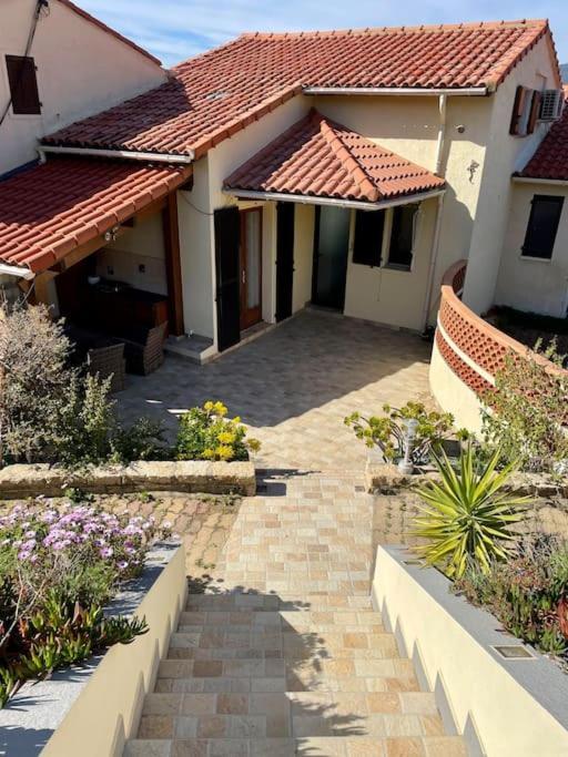 Charmante Petite Maison Magnifique Vue Mer โพรพริอาโน ภายนอก รูปภาพ