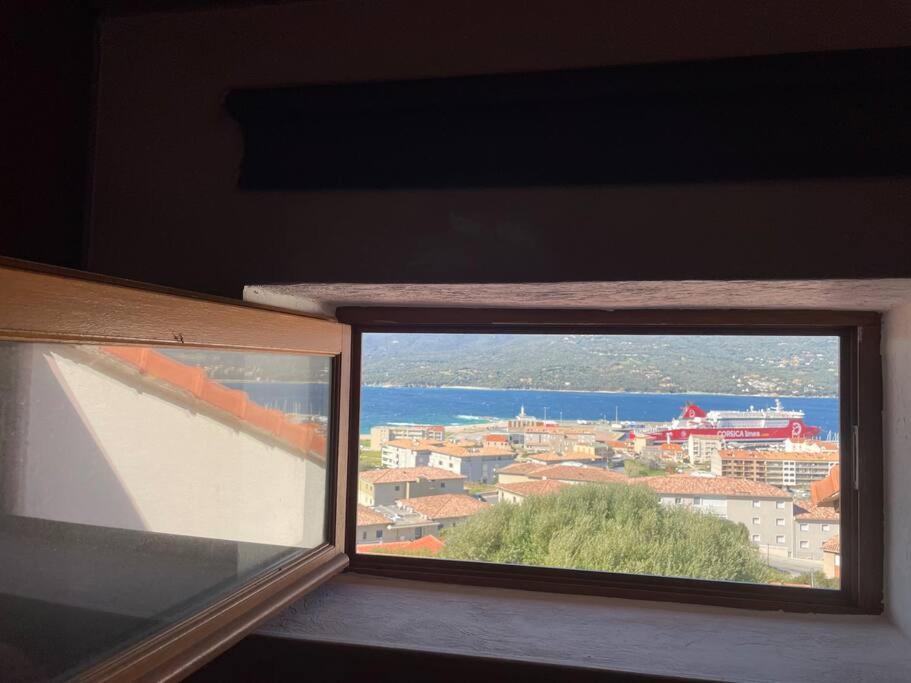 Charmante Petite Maison Magnifique Vue Mer โพรพริอาโน ภายนอก รูปภาพ