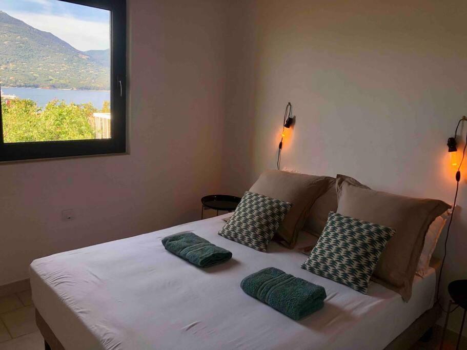 Charmante Petite Maison Magnifique Vue Mer โพรพริอาโน ภายนอก รูปภาพ