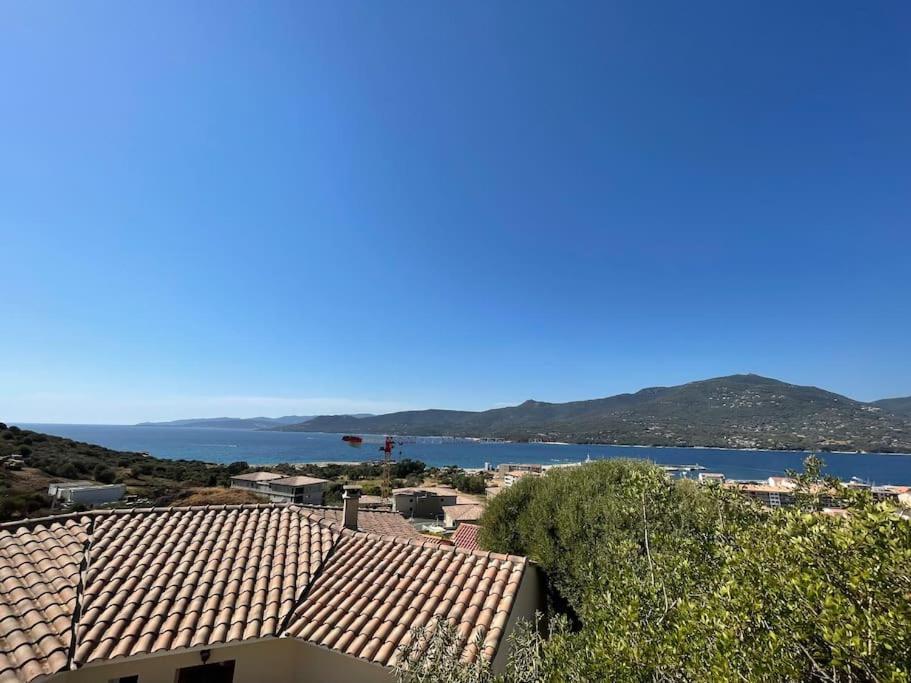Charmante Petite Maison Magnifique Vue Mer โพรพริอาโน ภายนอก รูปภาพ
