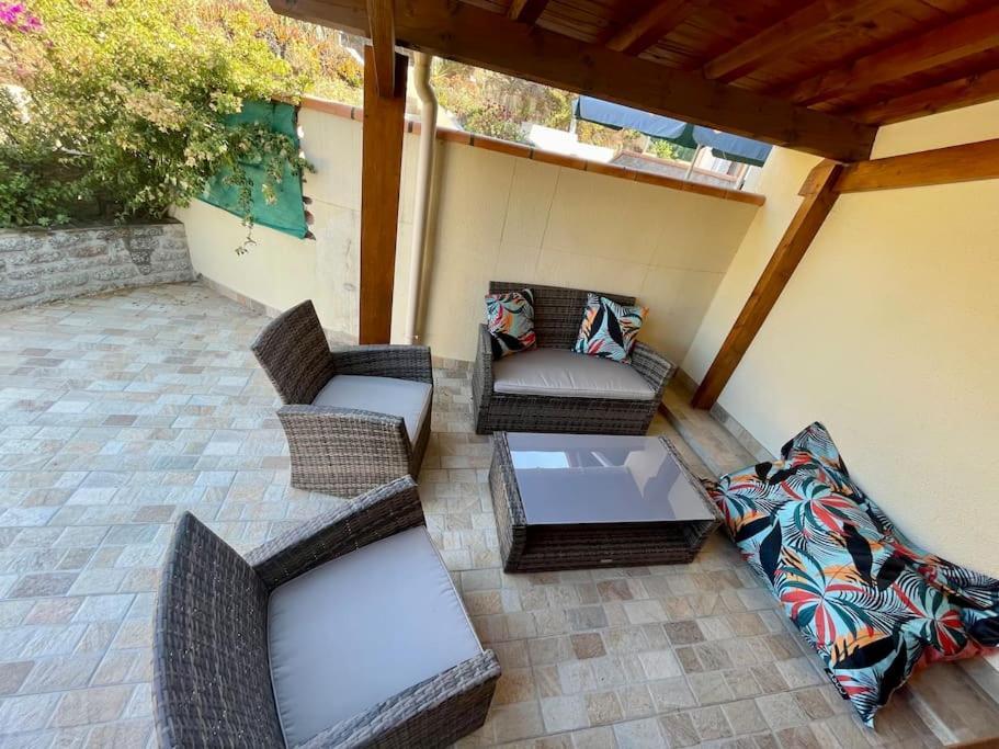 Charmante Petite Maison Magnifique Vue Mer โพรพริอาโน ภายนอก รูปภาพ